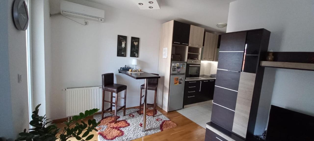 Beautifull Apartment Ni Εξωτερικό φωτογραφία